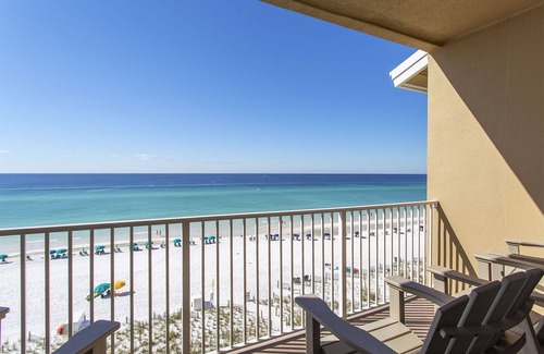Crystal Beach Condo | Emerald Dunes 504 - Beachfront, Great Views, Pool, Hot Tub, Near Destin Commons!