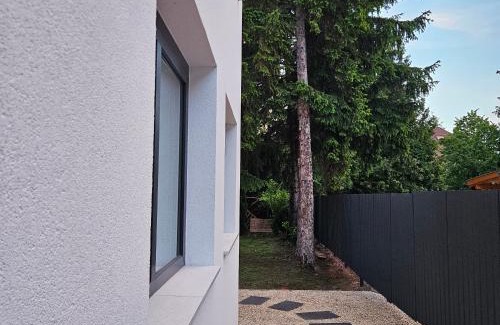 Siofok Apartment | Emerald Grove