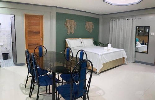 Catangnan Apartment | Emerald Guesthouse