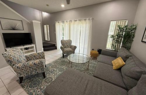West Kissimmee House | Emerald Island Resort End Unit 8572, 3 Bedroom Townhouse
