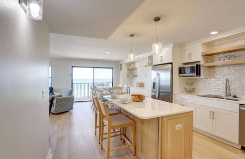 North Redington Beach Condo | Emerald Isle 502 Beach front w|huge balcony, Pool and breathtaking views!