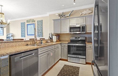 West Panama City Beach Condo | Emerald Isle 1606 - Spectacular beachfront condo! Chair service included!