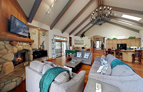 Cedar Glen House | Emerald Oasis