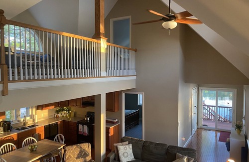 East Wakefield House | Emerald Point Paradise Lake House