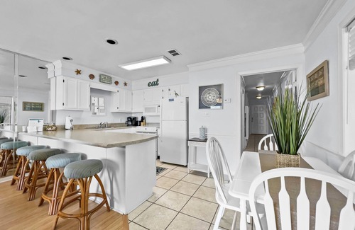 Laguna Beach Condo | Emerald Shores #1001 - 1 Br condo by RedAwning