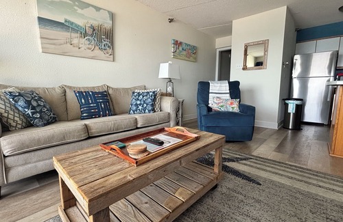 Orange Beach Apartment | Emerald Skye 31-1 Bedroom, Beach Front