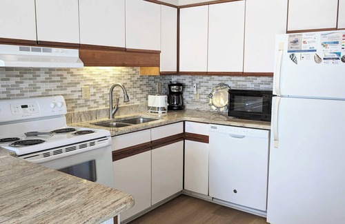 Ono Island Condo | Emerald Skye 34 LaidBack Seafoam Sand Escape