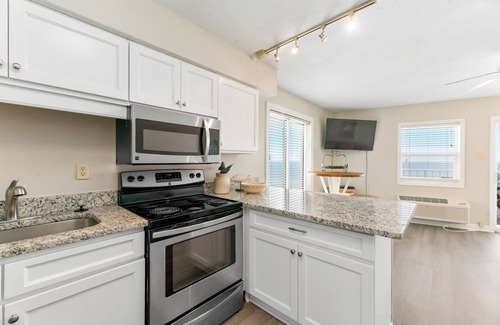 Orange Beach Condo | Emerald Skye Oceanfront Paradise/Steps to the beach