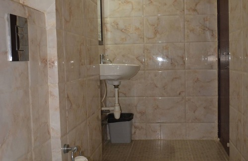 5th Block Hotel | Emerald Suites by Kallate