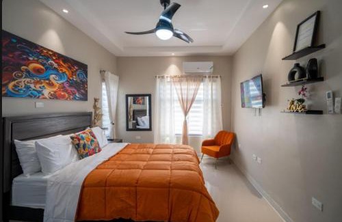 Runaway Bay House | Emerald SunDara Villa Ochi