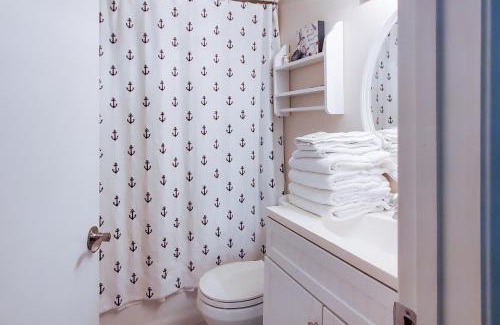 Navarre Beach Apartment | Emerald Surf 109
