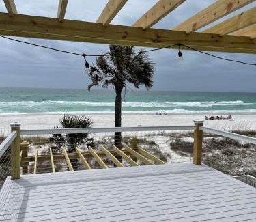 Bel Air House | Emerald Surf On The Beach