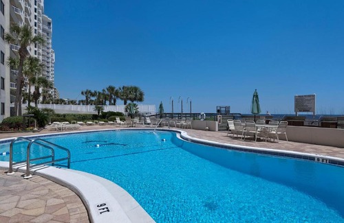 Destin House | Emerald Towers 1103