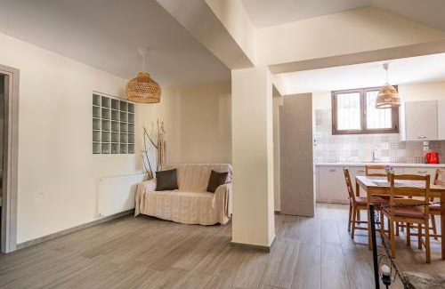 Karvelas Apartment | Emi's House