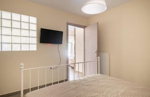 Karvelas Apartment | Emi's House