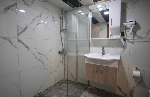Icmeler City Center Bed & Breakfast | Emilia Hotel