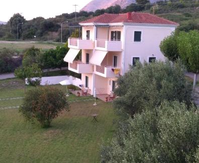 Aktio-Vonitsa Apartment | Emilios Villas