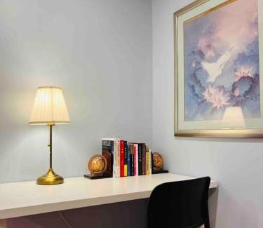 Brossard Villa | Emily's Cozy Basement Suit-close by DT and DIX30-free parking