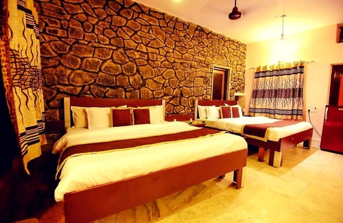 Mount Abu Hotel | Eminence - Palm Residency