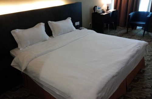Penampang Hotel | Eminent Hotel