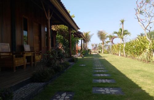 Mendoyo Resort | Emir Surfcamp