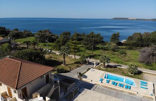 Kefalonia Apartment | Emma's Studios