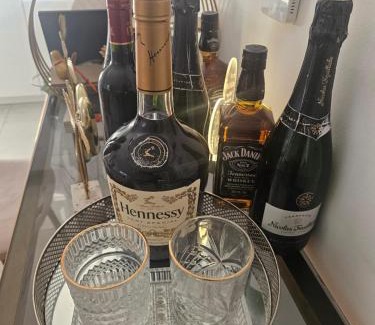 Drancy Bed & Breakfast | Emmanuel INN 1