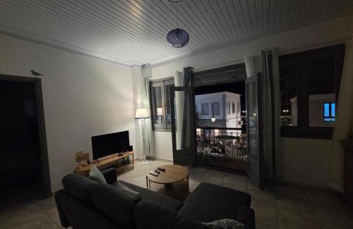 Myrina Apartment | Emnos House