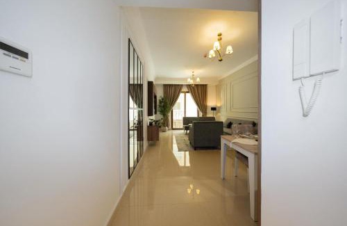 Deira Apartment | Emora 1 BR Apartment