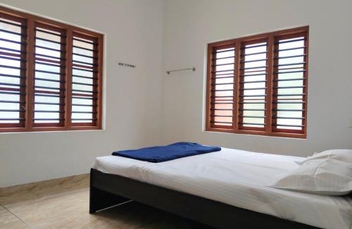 Sulthan Bathery Apartment | Empire Life Pool Villa