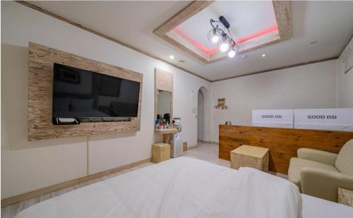 Cheonan Hotel | Empire Motel