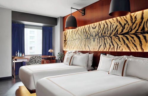 Midtown House | Empire State View Double Double | Hotel Hendricks | Pets are Welcome