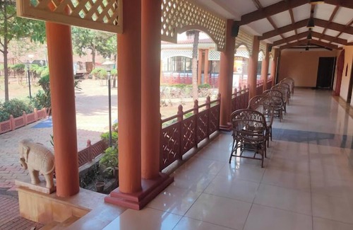 Champua Hotel | Empires Joda