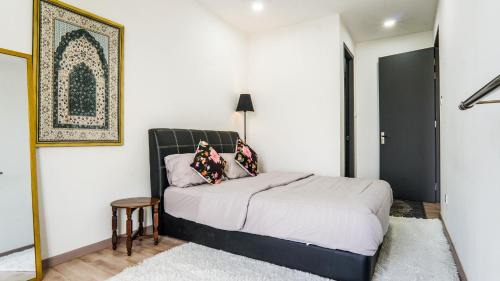 Petaling Jaya Apartment | Emporis SOHO Kota Damansara by Airhost