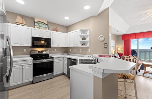 Miramar Beach Condo | Empress 503 - Amazing Gulf Views, Community Pool, Hot Tub, Prime Location!