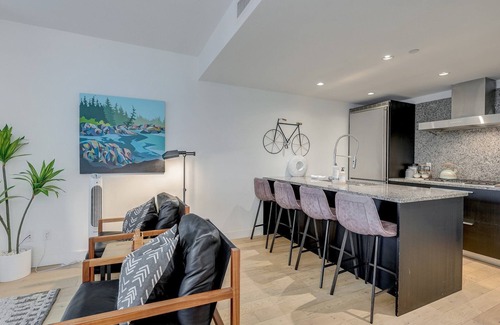 Downtown Victoria Condo | Empress Shores - your stylish home away from home in downtown Victoria by Victoria Prime!