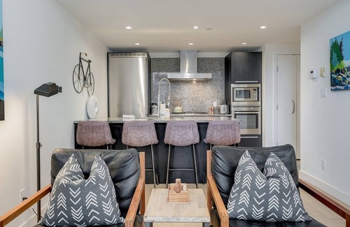 Downtown Victoria Condo | Empress Shores - your stylish home away from home in downtown Victoria by Victoria Prime!