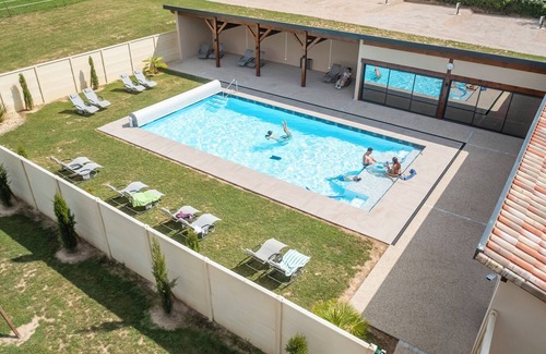 Arbigny House | Empty motorhome pitches