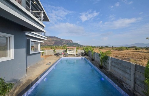 Tungarli Villa | EMPYREAN STAY ll 4BHK Leoncino villa ll pvt pool ll waksai