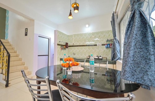 Kune N.m. Villa | EMPYREAN STAYS ll 2BHK ll AC ll POOL ll SANAM VILLA