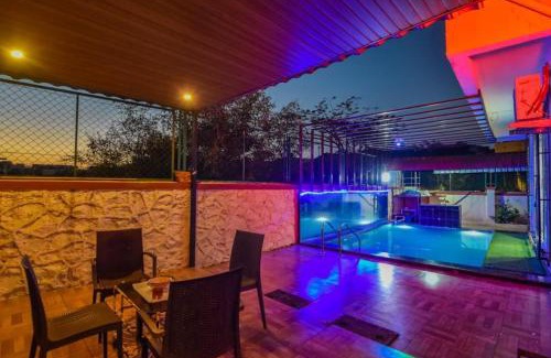 Lonavala Villa | EMPYREAN STAYS ll 4BHK VERONICA PALACE ll AC ll POOL ll FREE WIFI ll
