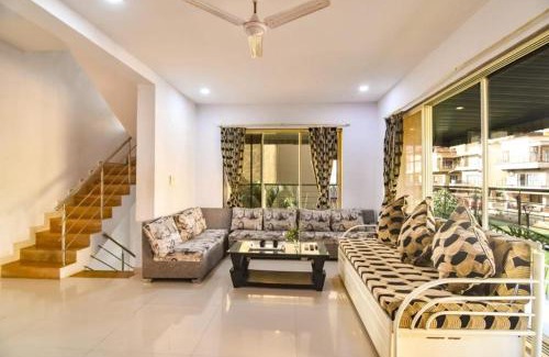 Lonavala Villa | EMPYREAN STAYS ll 4BHK VERONICA PALACE ll AC ll POOL ll FREE WIFI ll