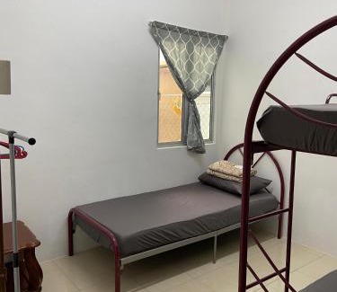Larut House | EmyNuar Homestay