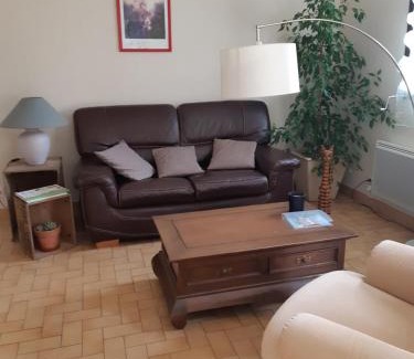 Nolay House | En Beauvoir