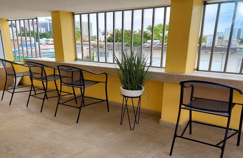 Hato Rey Central House | En el centro de Hato rey