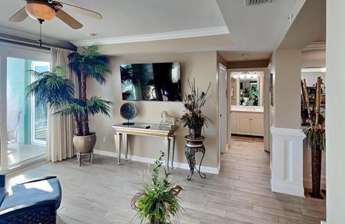 Silver Sands Beach Apartment | En Soleil #922 West