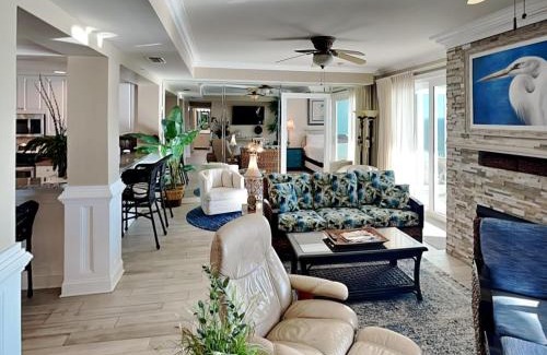 Silver Sands Beach Apartment | En Soleil #922 West