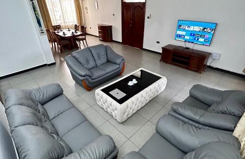 Msasani House | En-Suite Rooms W/Pool & Gym in Mikocheni Near Beach