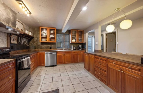 Cashmere House | En suites | Walkable to cider house & coffee shop