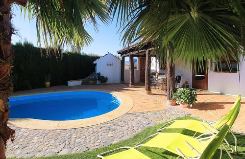 Padul House | Encantadora casa con piscina privada y chimenea